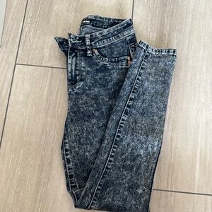 High waisted acid wash skinny jeans
